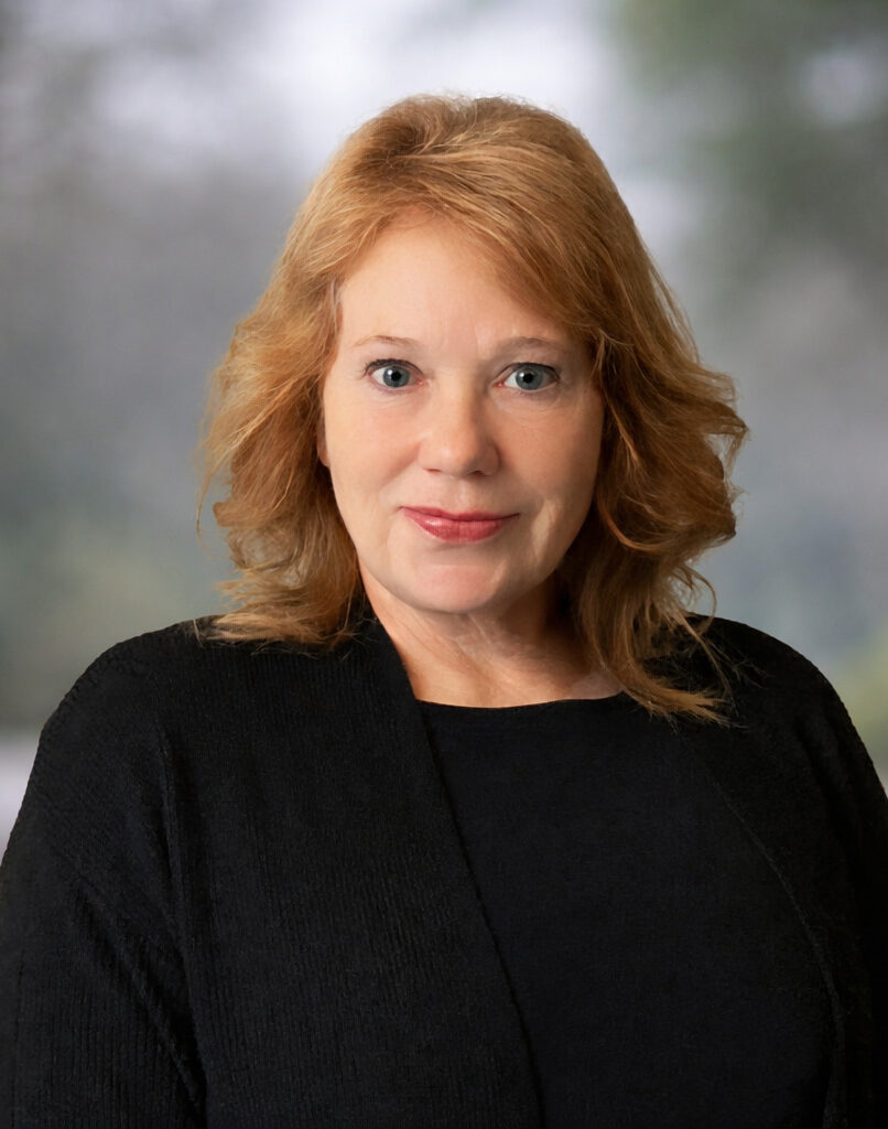 Rochelle Weaver Headshot