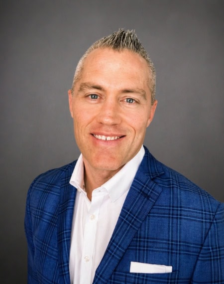 Tim Russo headshot